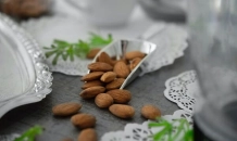 Almond Oil's Benefits And Uses, Especially For Hair